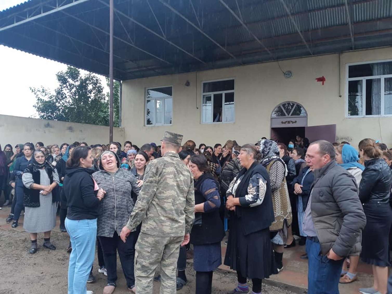 Şəhidimizlə vida mərasimi keçirilir  - CANLI