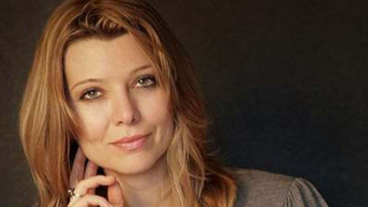 Elif Şafak ermənilərə DƏSTƏK OLDU -  FOTO