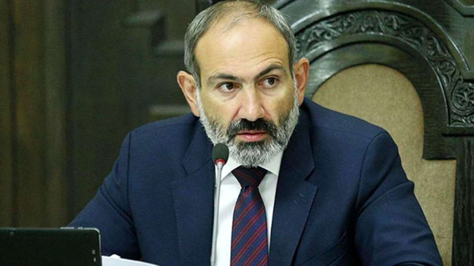 Paşinyan Putin və Makronla sərhəddəki vəziyyətdən danışdı 