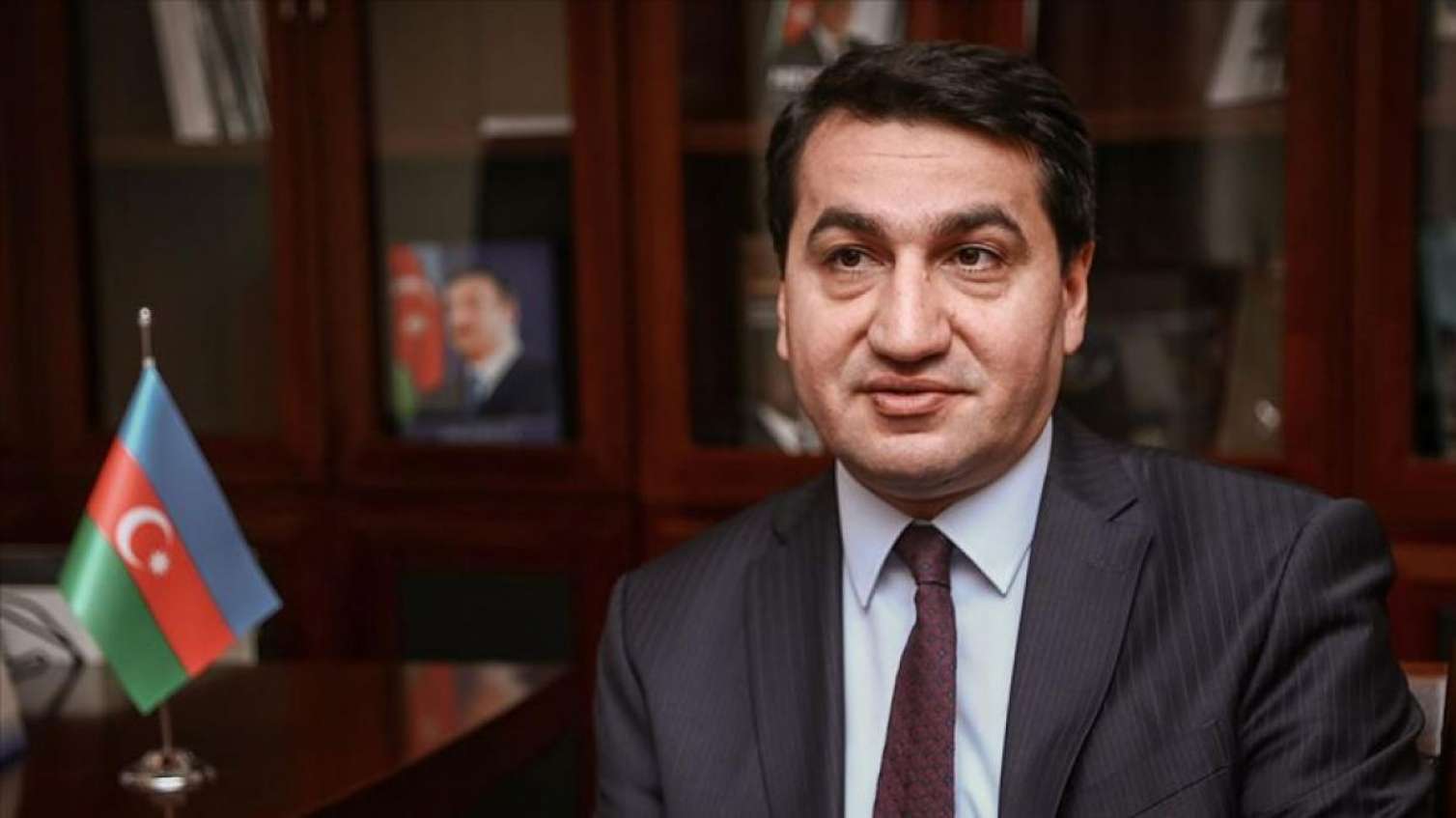 “Diplomatları Füzuliyə gətirdik ki, erməni vəhşiliyini gözləri ilə görsünlər” -  Hikmət Hacıyev 