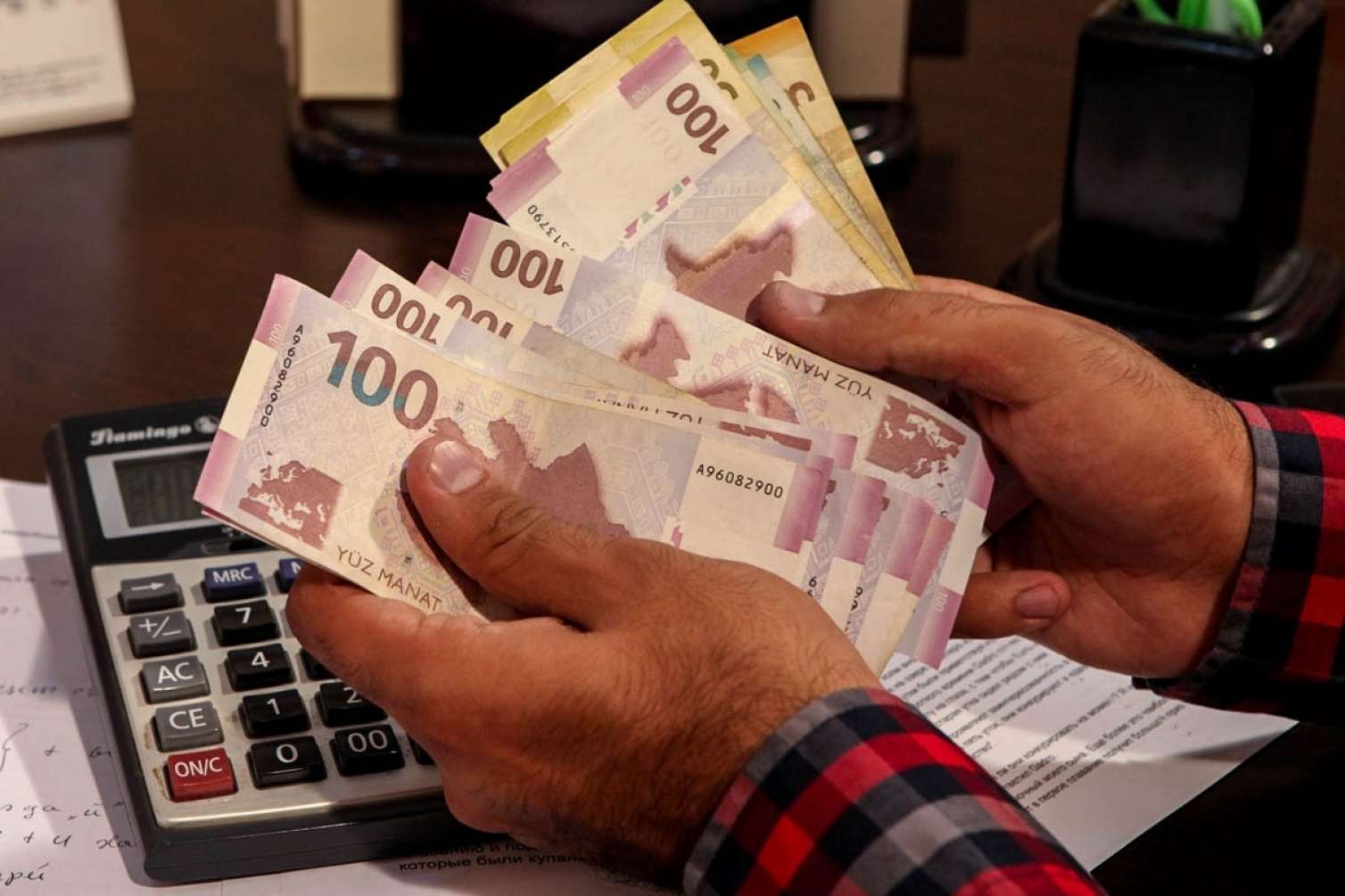 Nazirlik: Orta aylıq əmək haqqı 710 manatdır 