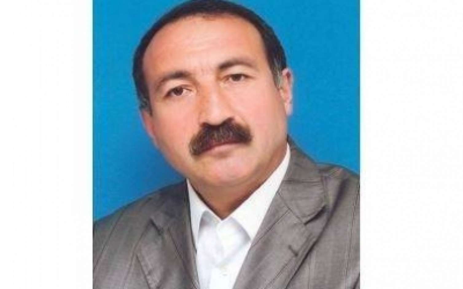 Üçüncü çərşənbə: Yel, yoxsa torpaqdır? 