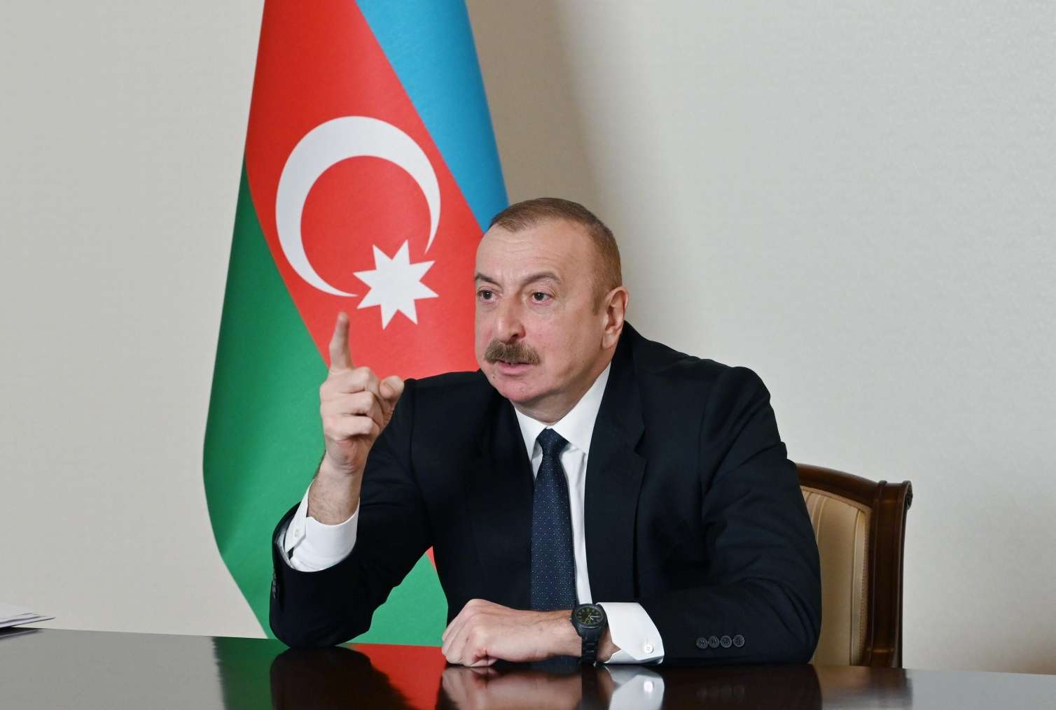 "Mən bu saxta tarix kitabları əsasında oxumuşam" -  Prezident