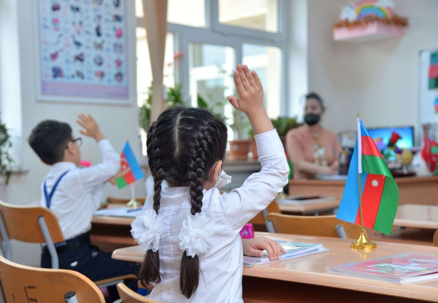 Kişi müəllimlərin sayı açıqlandı 
