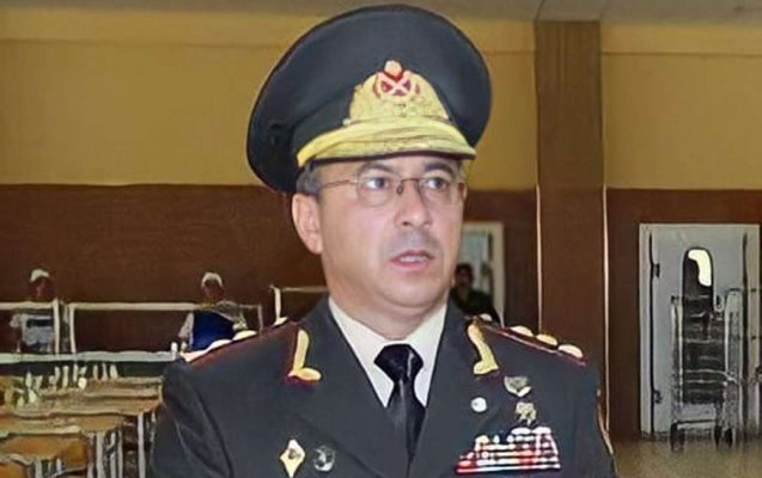Rövşən Əkbərovun məhkəməsi başladı 