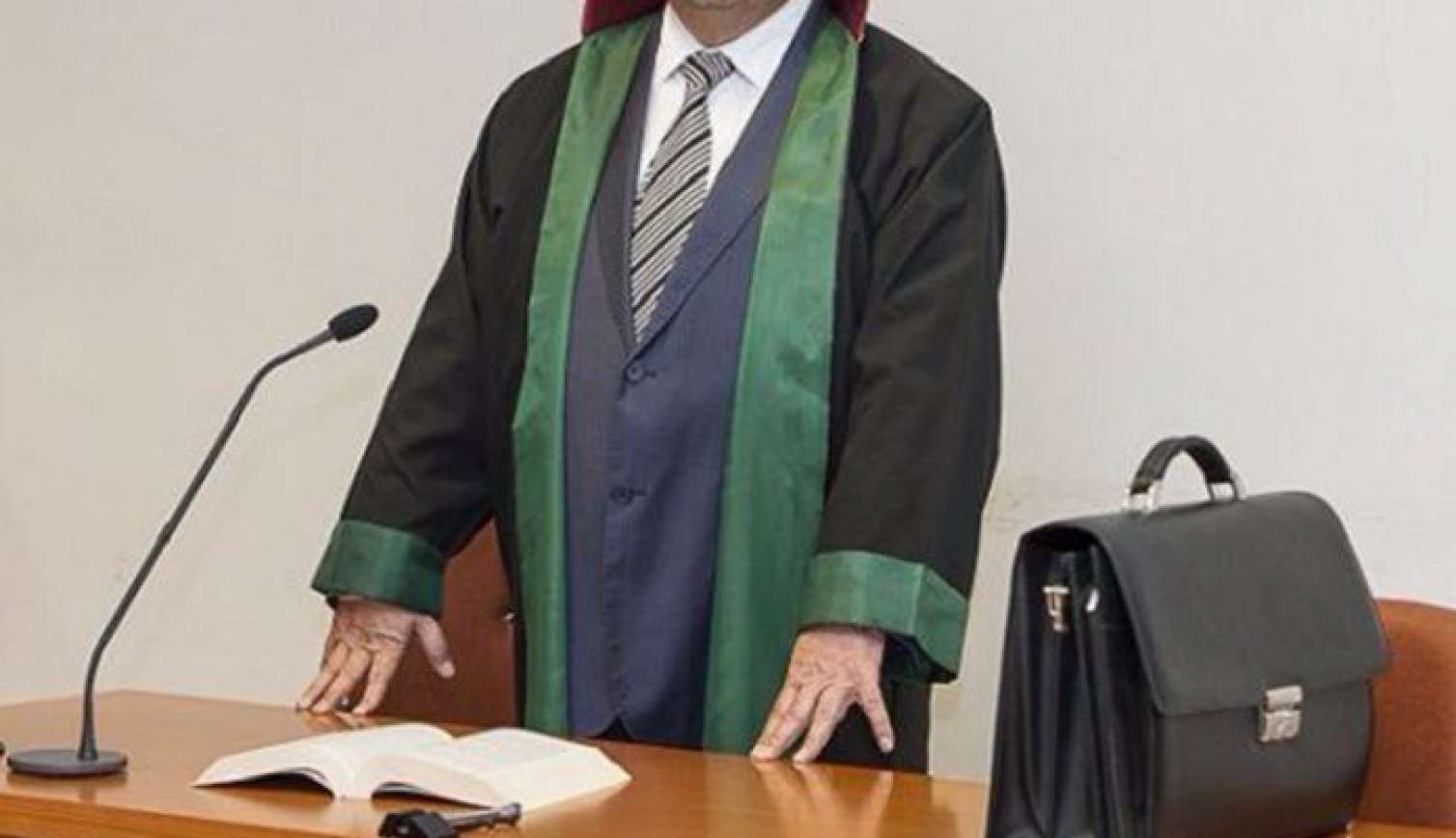 Azərbaycanda tanınmış vəkil vəfat etdi - FOTO 