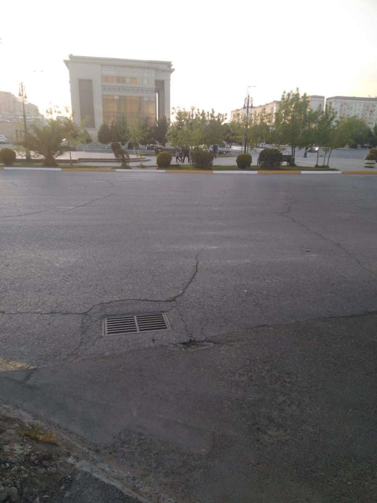 Sumqayıtın ölümə aparan “lənətlənmiş” yolları - Piyadalar üçün təhlükə -  FOTOLAR