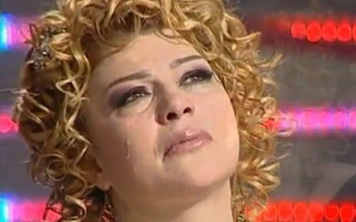 Mətanət İsgəndərli koronavirusa yoluxdu -  VƏZİYYƏTİ AĞIRDI