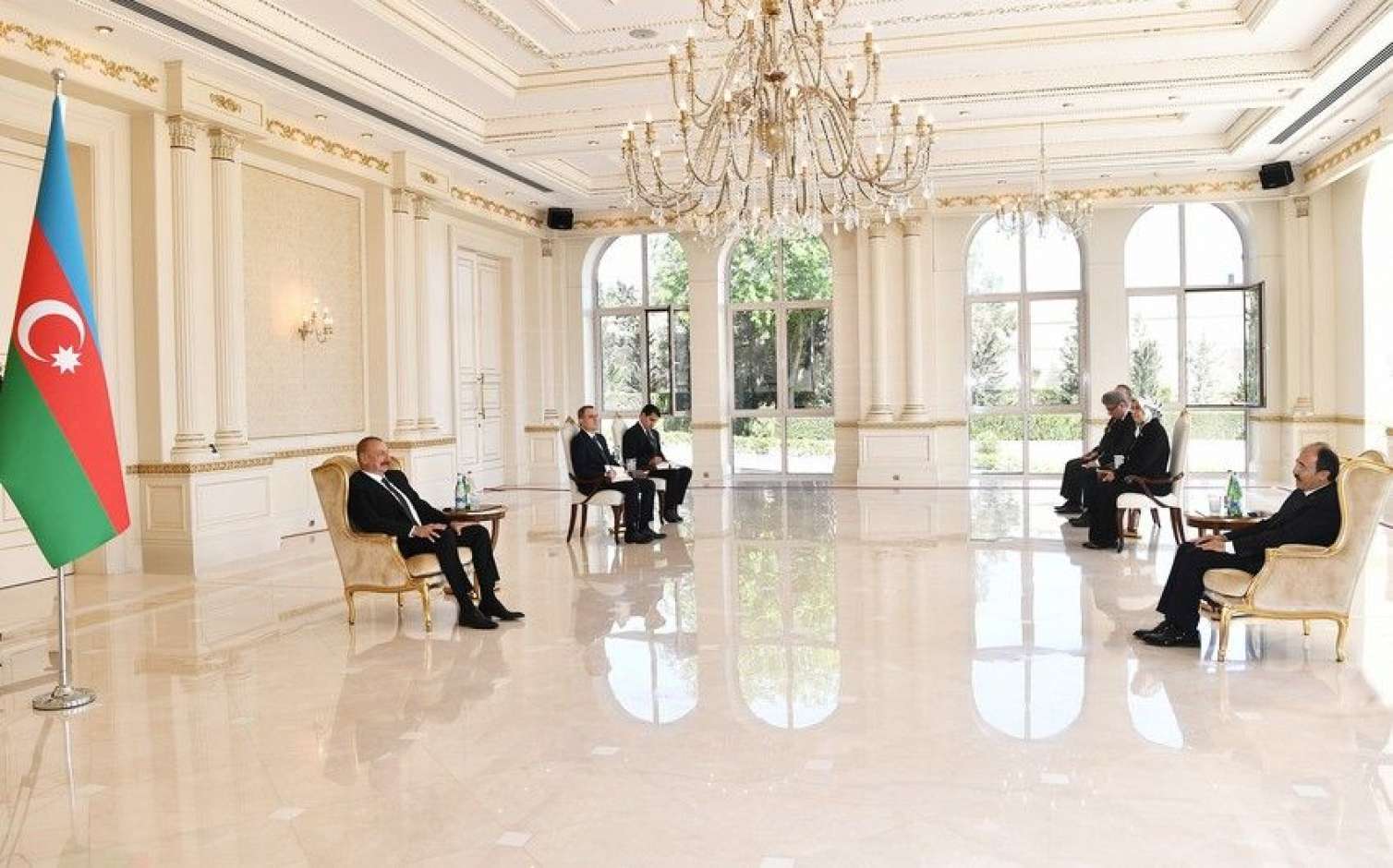 İlham Əliyev yeni səfirləri qəbul etdi -  FOTOLAR - YENİLƏNİB
