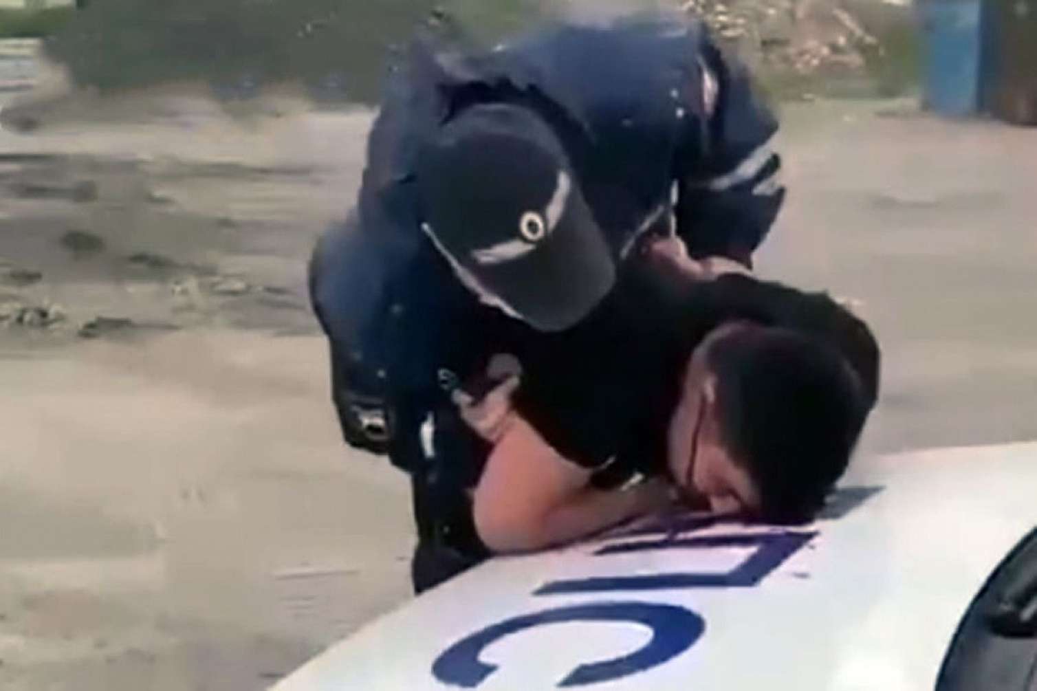 Rusiyada azərbaycanlı gənci qətlə yetirən polis həbs edildi 