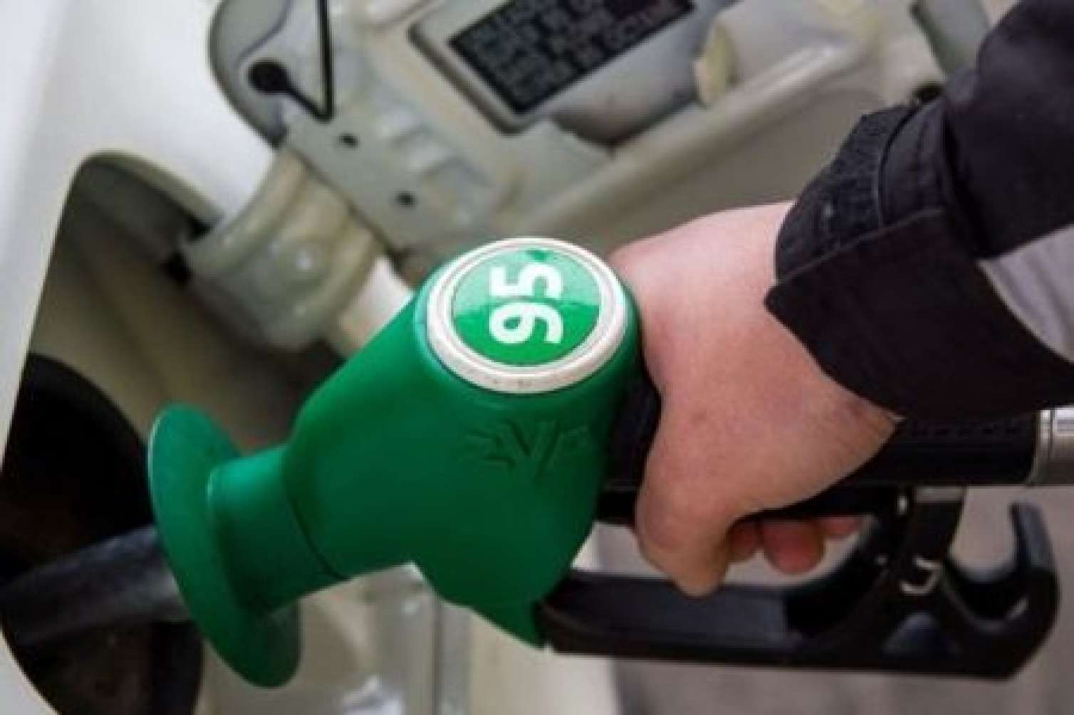 Azərbaycanda Aİ-95 benzini istehsal olunmayacaq 