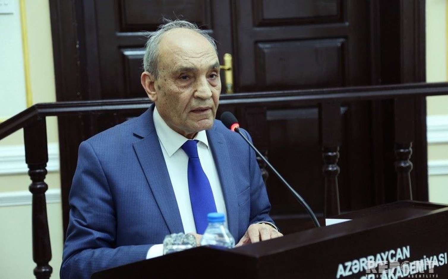 Yazılışı və deyilişi fərqlənən sözlərin lüğəti hazırlanır 