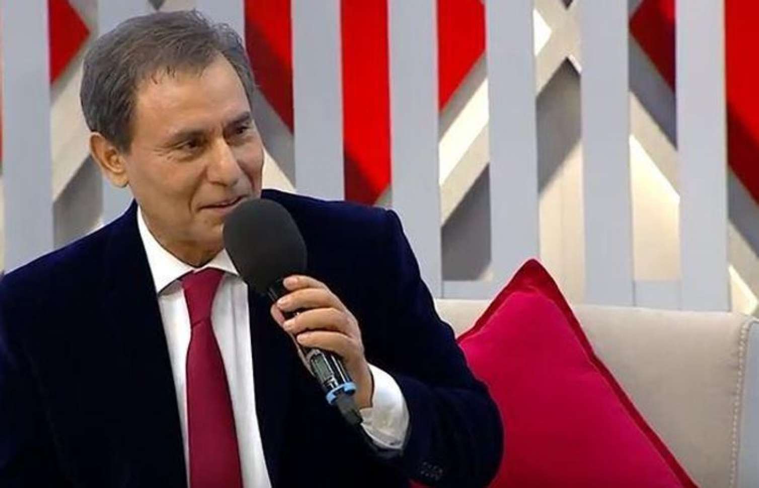 Xalq artisti Sabir Əliyevin məzar daşı qoyulub -  FOTO