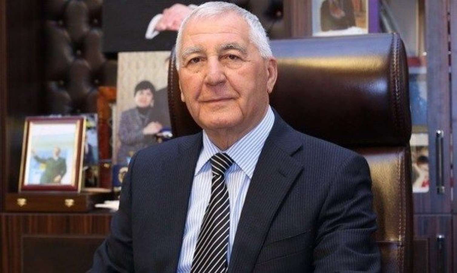 Sabiq icra başçısının gözləri tutulub - Əməliyyat olundu 