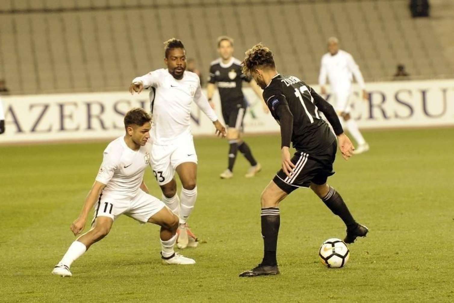 UEFA "Qarabağ" və "Neftçi"yə ödəniş etdi 