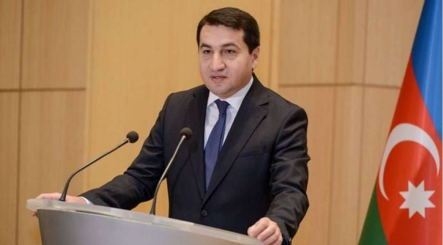 Hikmət Hacıyev gürcü jurnalistlərlə görüşdü 