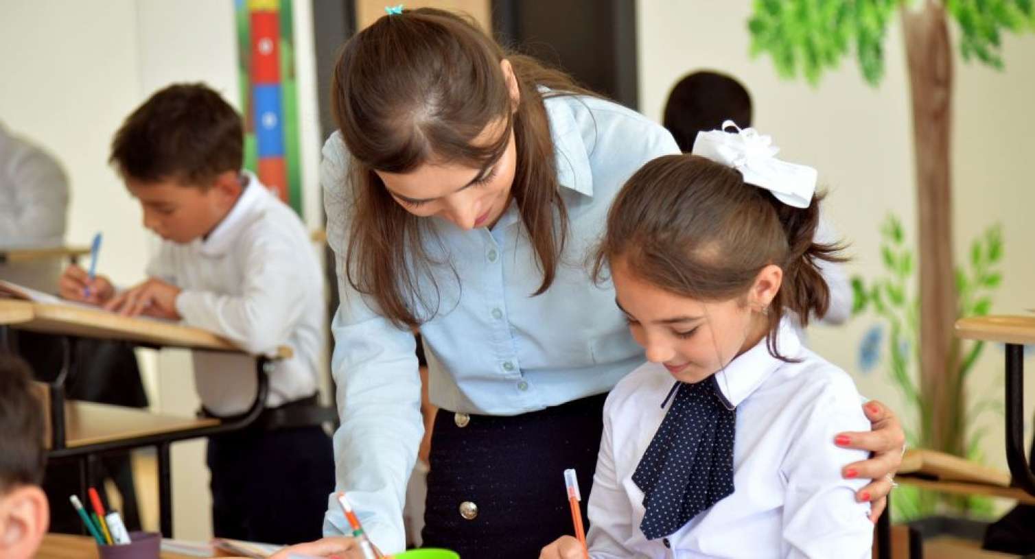 Məktəblərdə 3 mindən çox müəllim yeri boşdur 