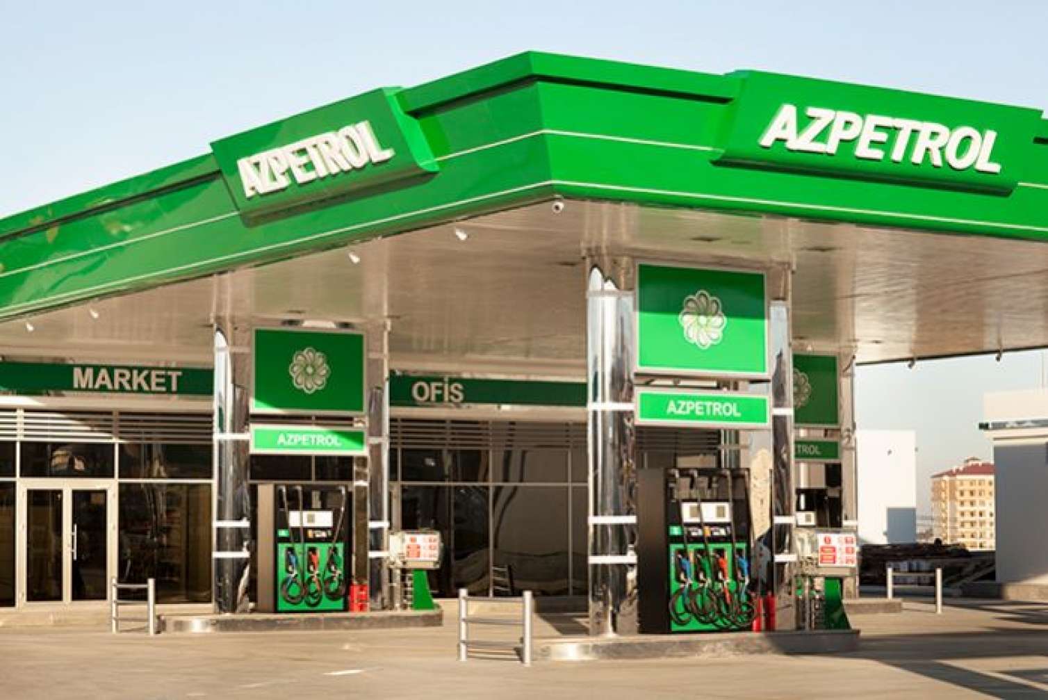 “Azpetrol”da saxta pulla ödəniş edildi 