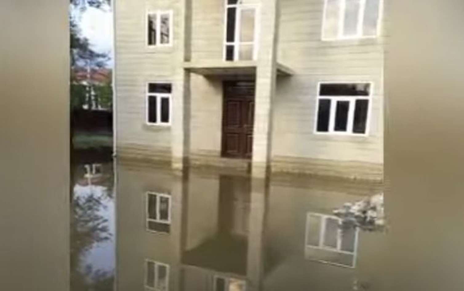 Balakəndə çay daşdı: 25 ailə təxliyyə olunacaq 
