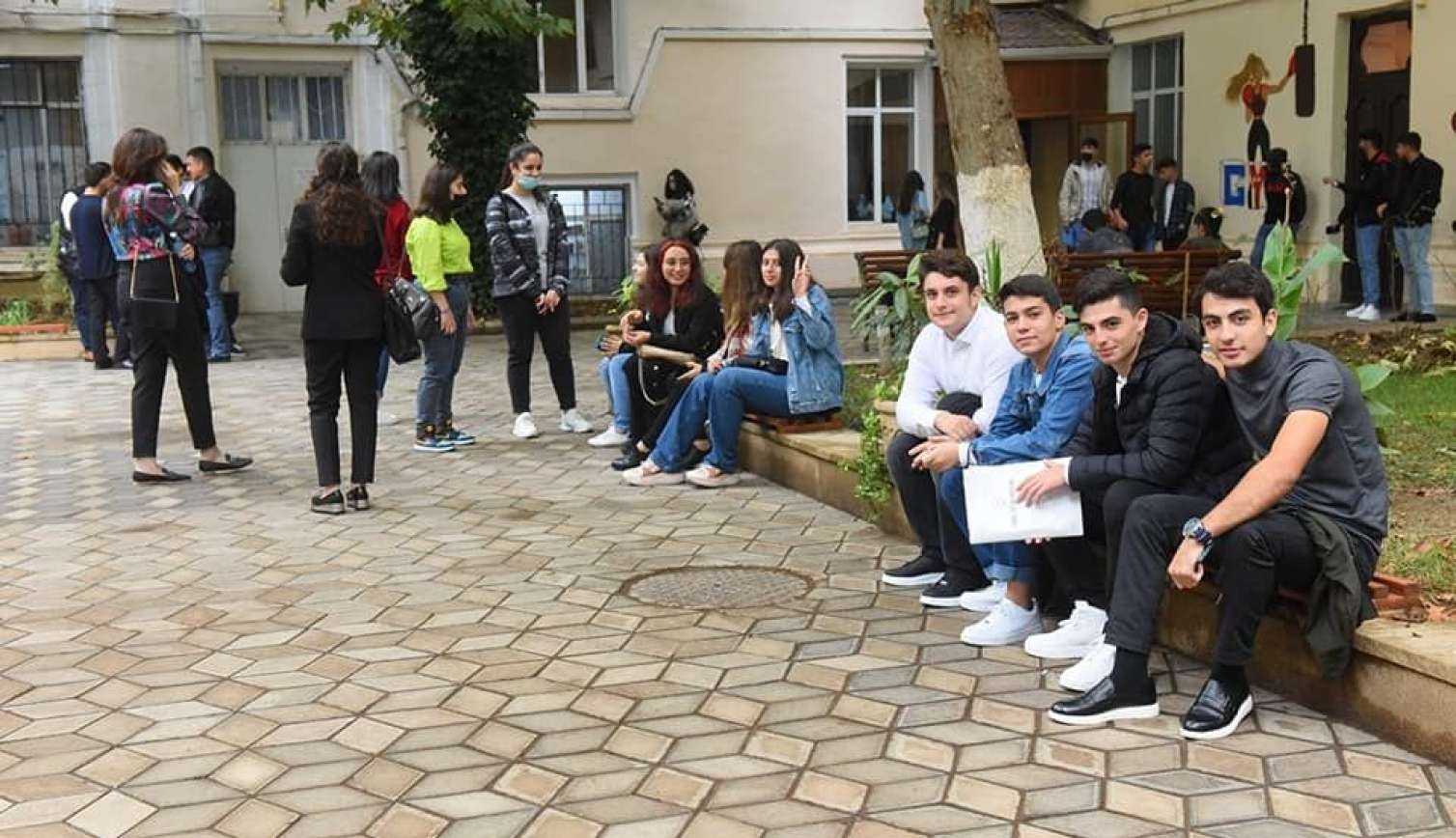 Bakıda bu universitetlərdə yoluxma aşkarlandı: qruplar bağlandı -  AÇIQLAMA