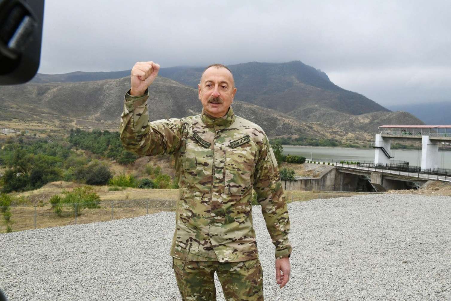 Prezident Suqovuşanın necə azad edilməsindən danışdı 