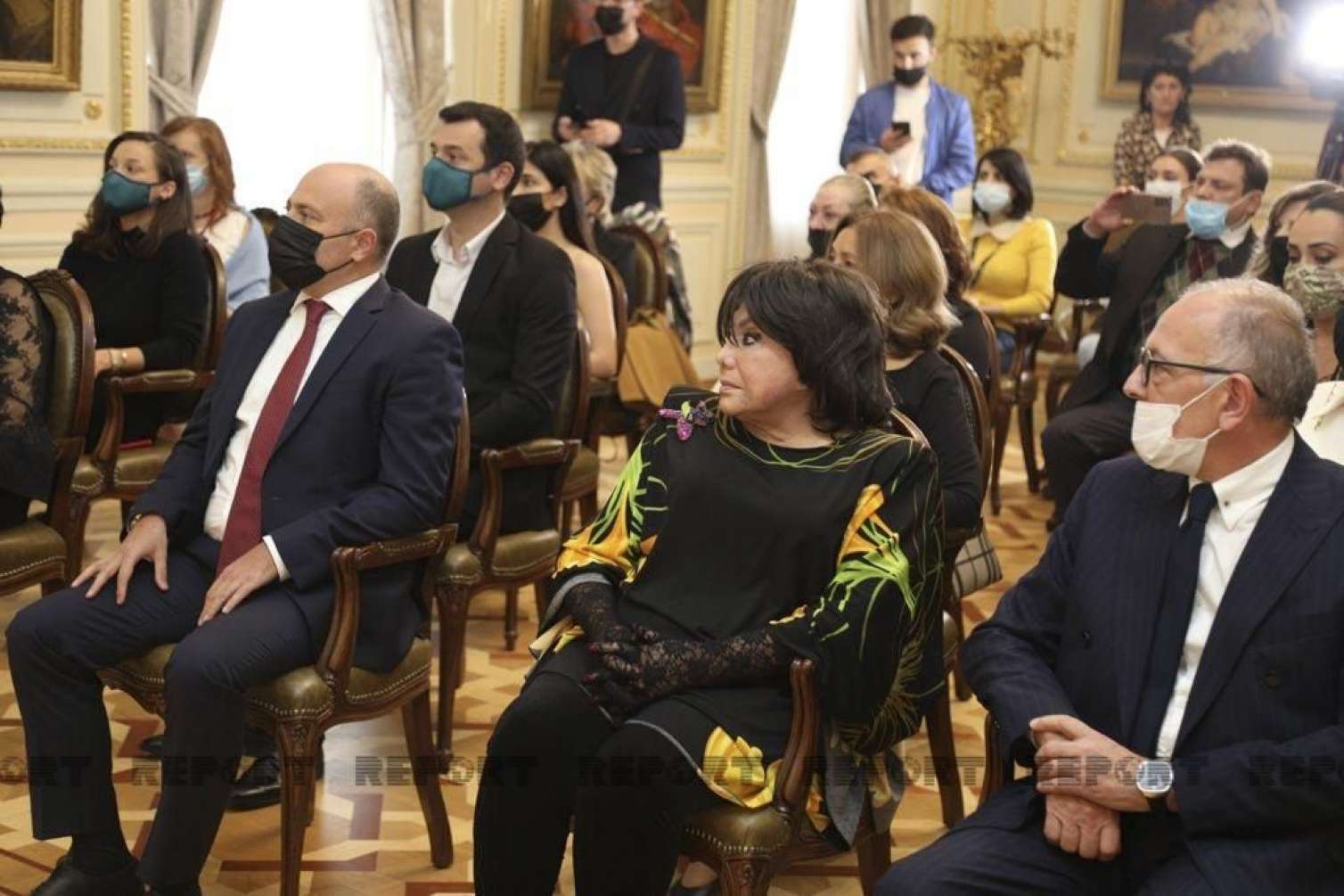 Flora Kərimovaya “Şərəf” ordeni təqdim olundu - FOTO 