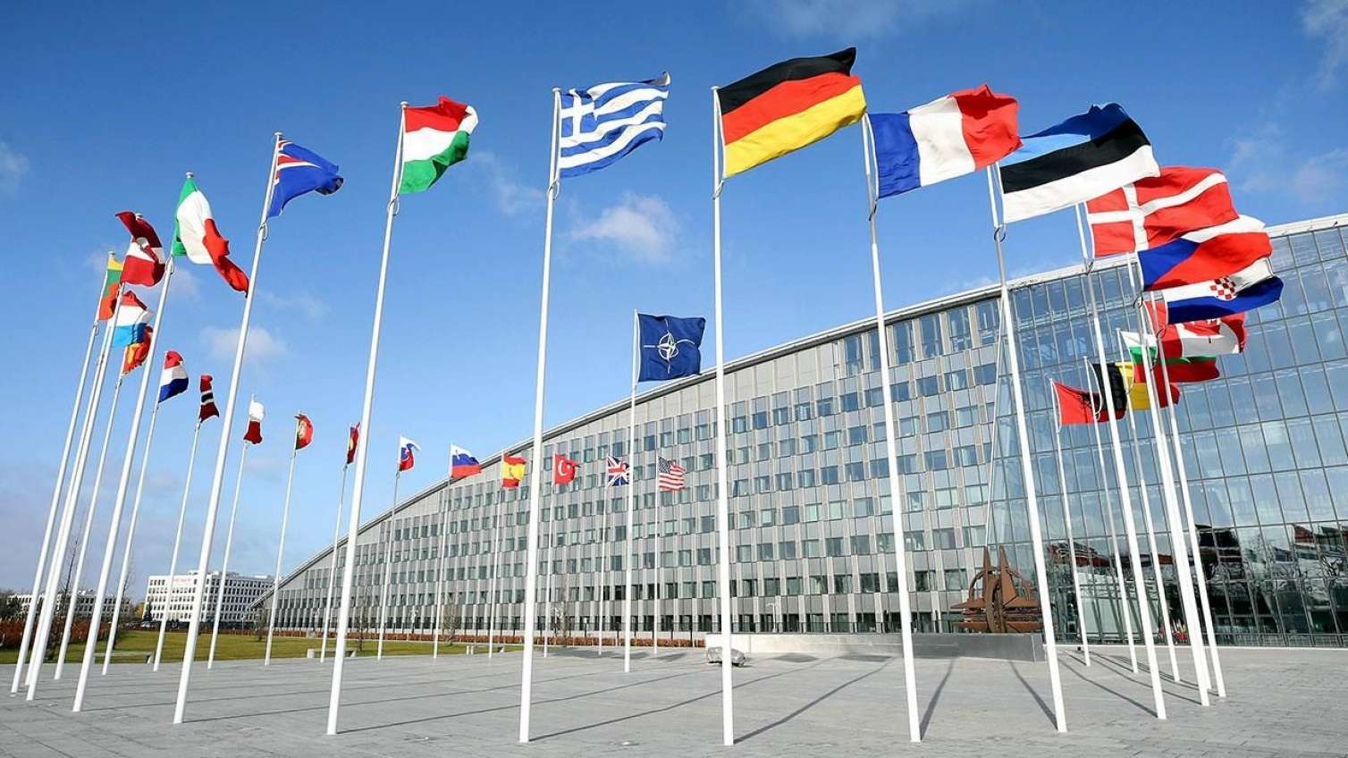 NATO müdafiə nazirləri Brüsselə toplaşır 