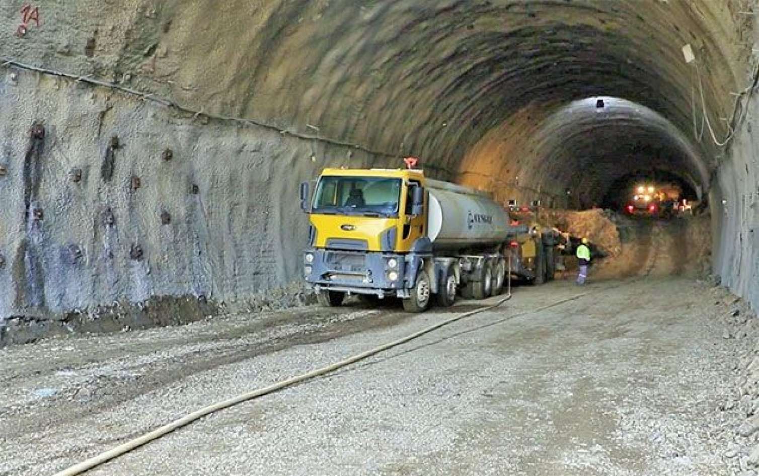 Murovdağ tunelinin inşasından  FOTOLAR