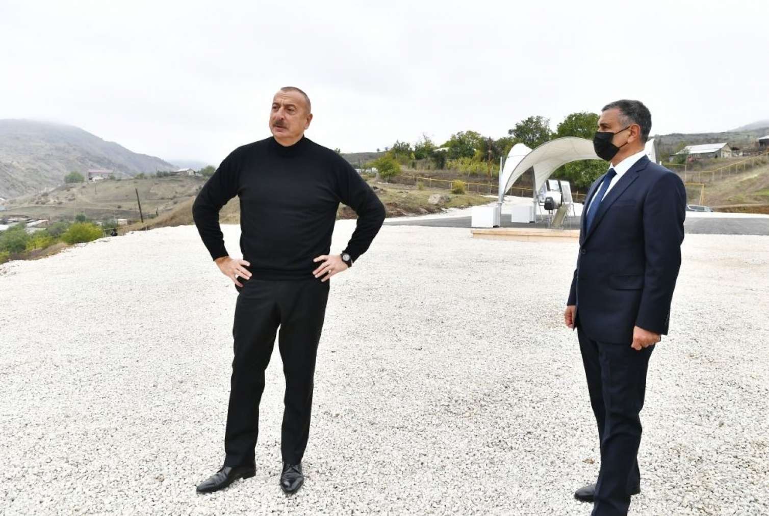 Prezident Hadrutda yeni məscidin təməlini qoydu -  FOTOLAR - YENİLƏNİB