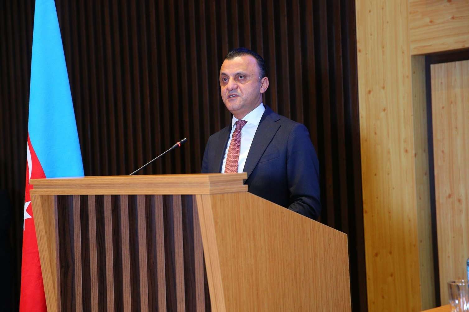 TƏBİB rəhbəri narazı stamotoloqları qəbul edəcək 