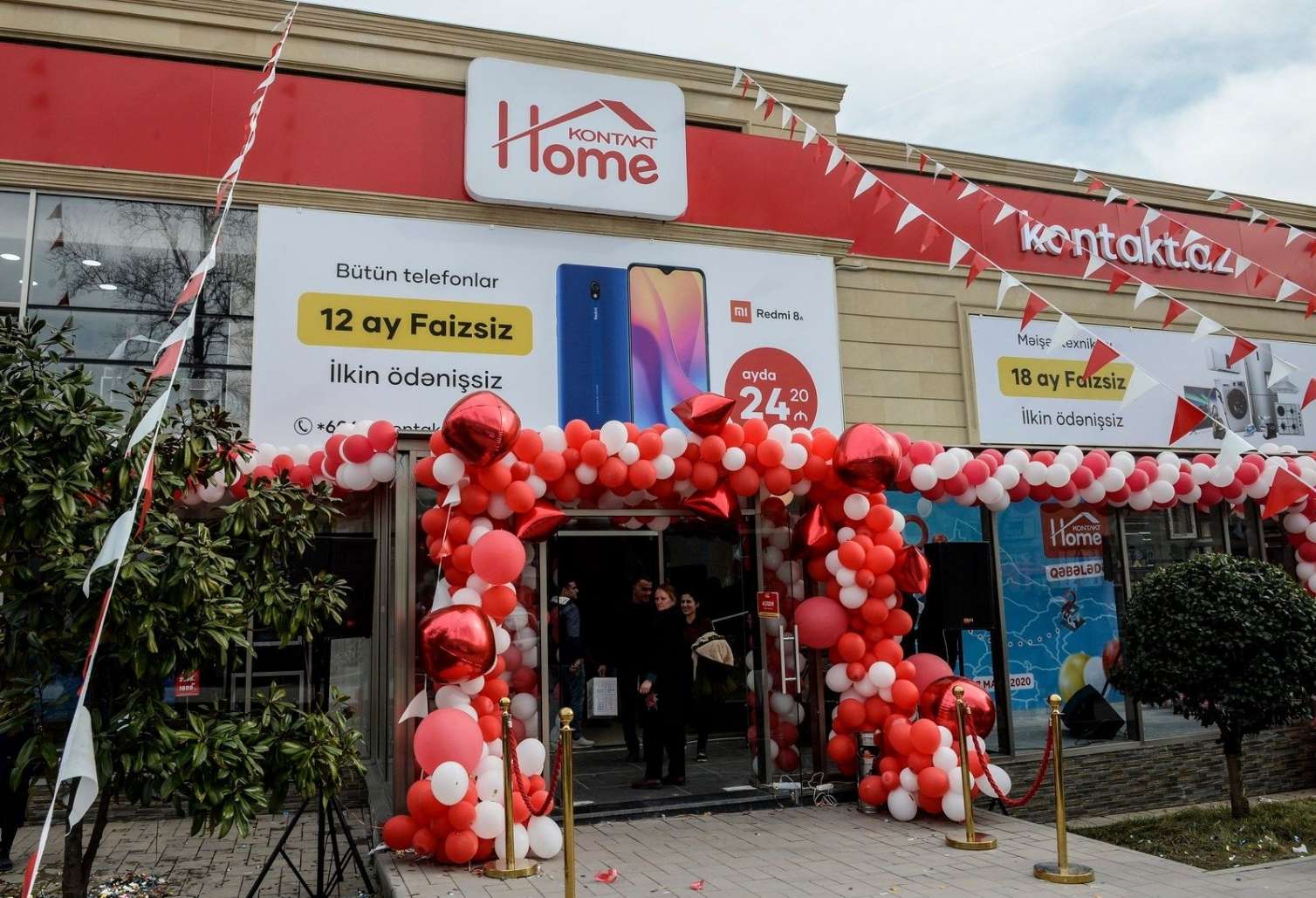 “Kontakt Home”da oğurluq  