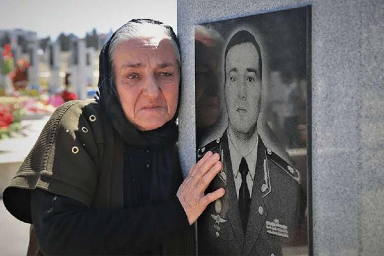 Novruz bayramını Polad Həşimovun anasıyla qeyd etdilər - VİDEO 