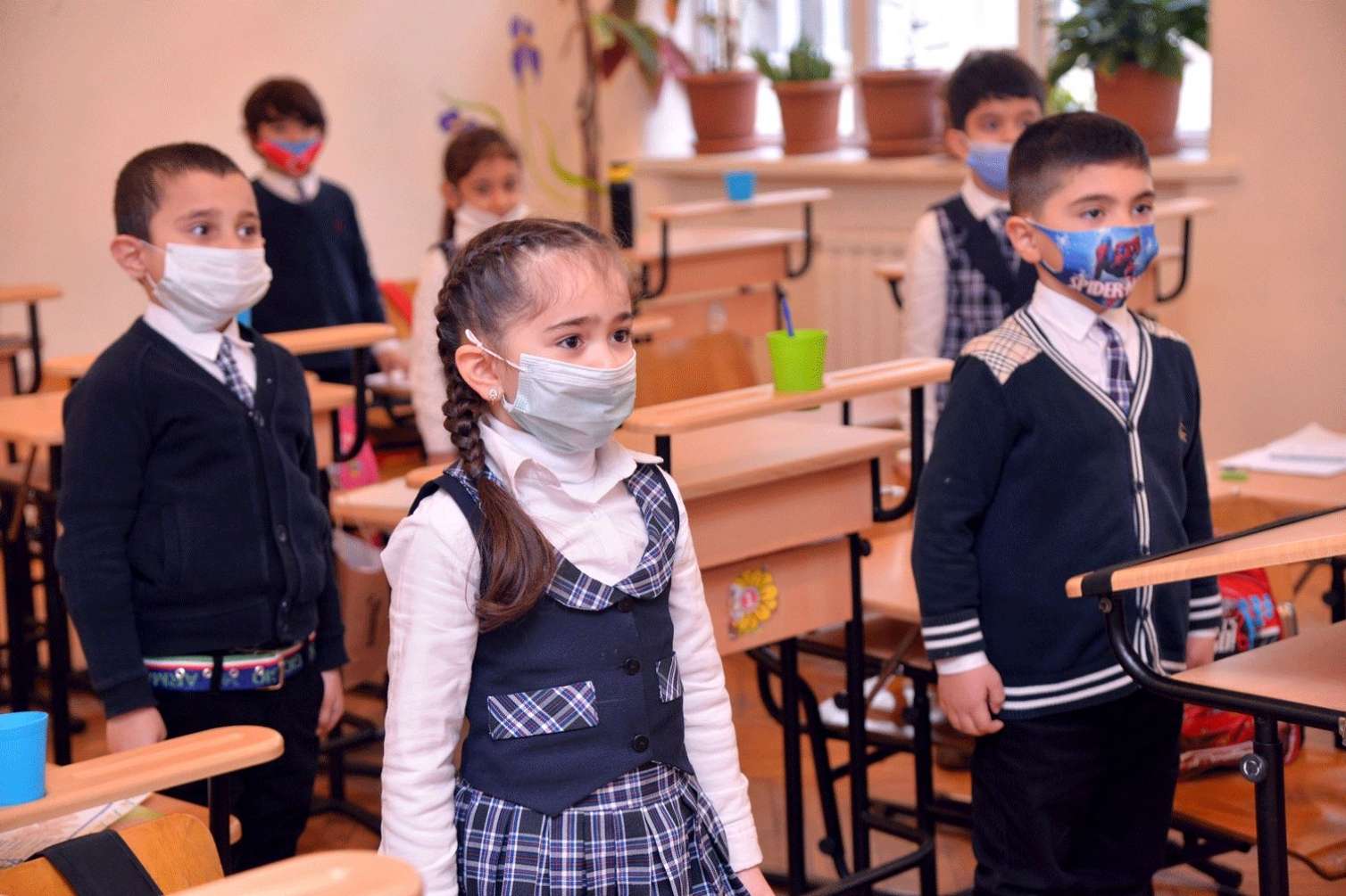 Valideynlər seçim qarşısında: təhsil ya sağlamlıq? 