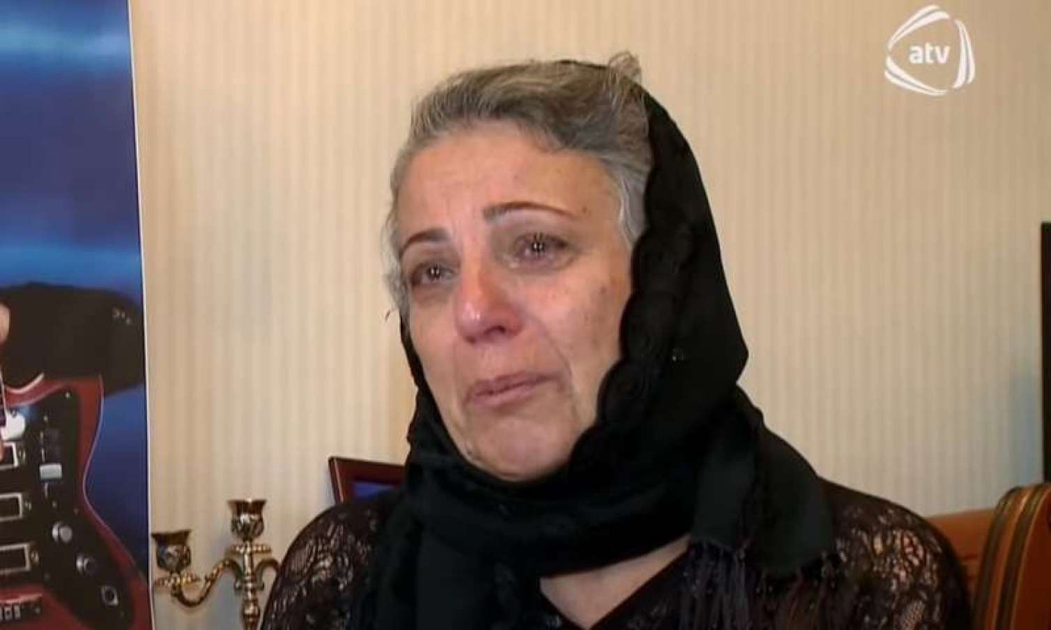 "Rəmiş soyuq məzarda yatır, mən də soyuq evdə oturmalıyam" -  VİDEO