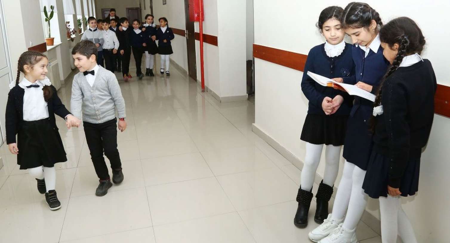 Bu məktəblər də əyani tədrisə qayıtdı  