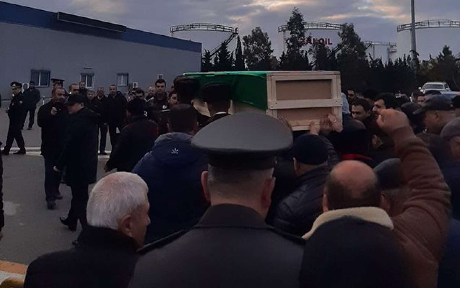 Şəhid leytenantın cənazəsi Naxçıvana yola salındı - FOTO 