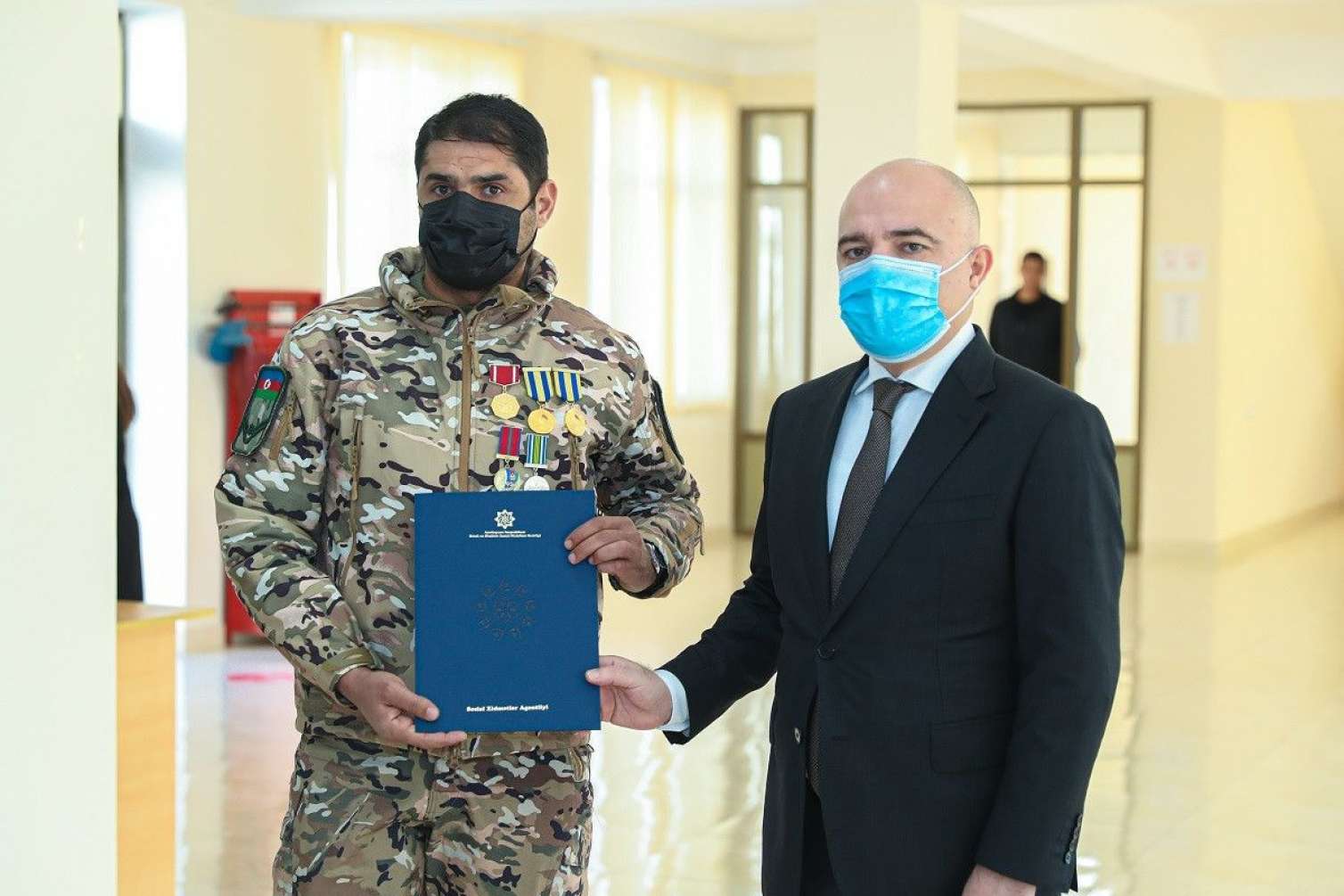 Şəhid ailələri və müharibə əlillərinə daha 50 mənzil verildi -  FOTOLAR