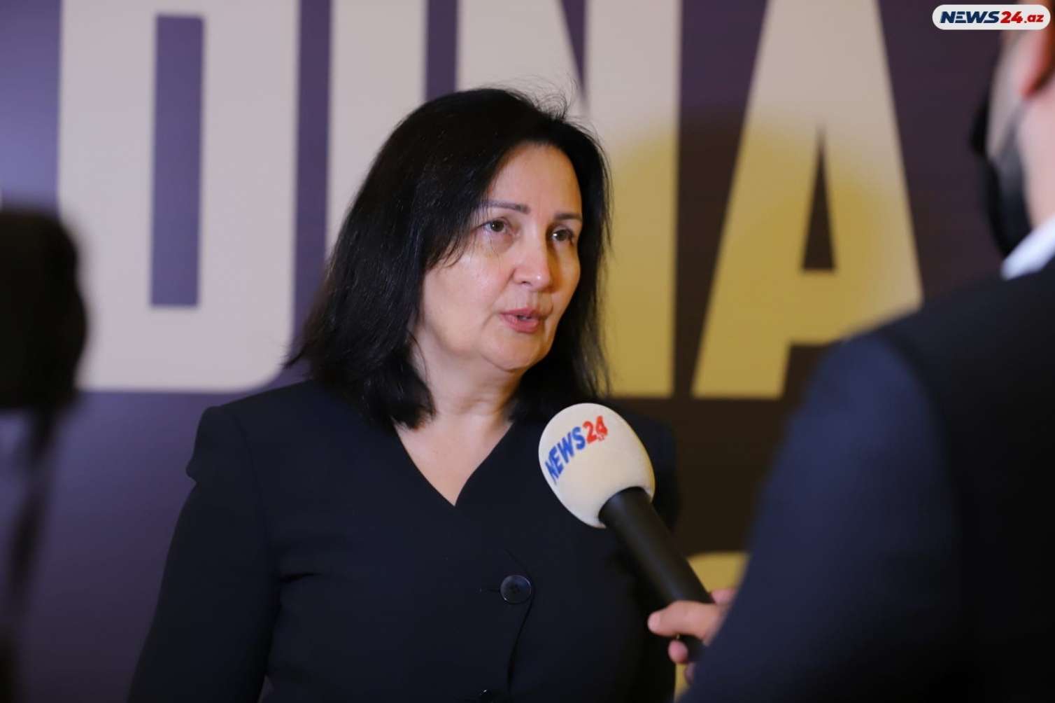 "Qadına şiddətə son" adlı dəyirmi masa keçirildi -  FOTOLAR