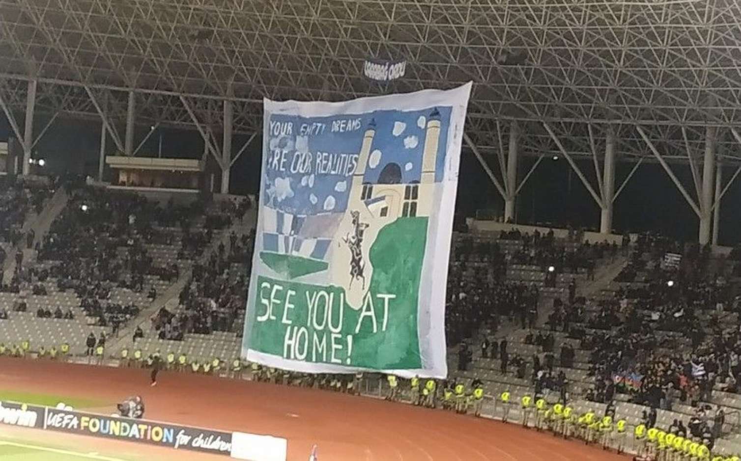 "Qarabağ" Ağdam məscidi və İmarət stadionunun təsviri ilə oyuna başladı 