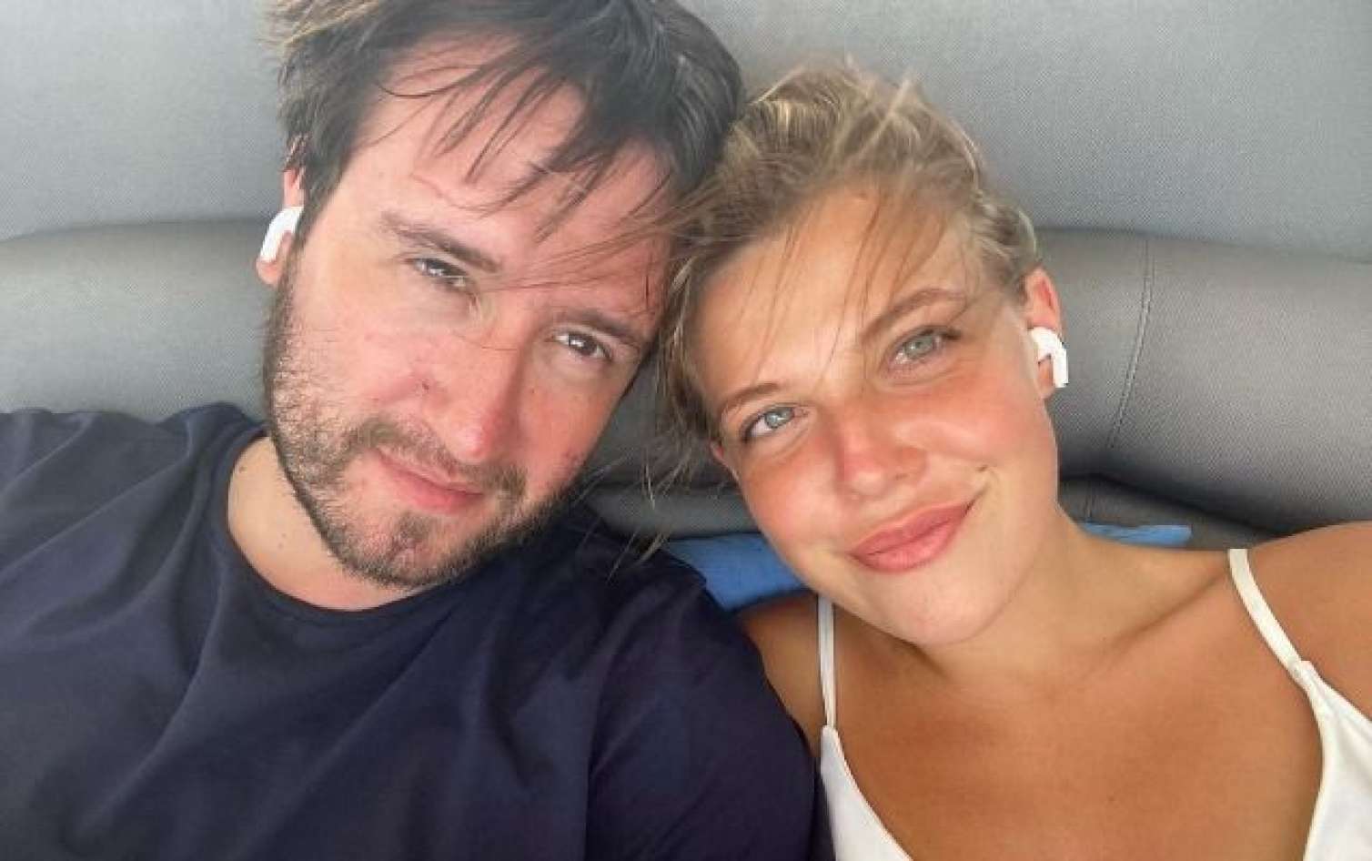 Teymur Rəcəbov nişanlısı ilə - Yeni  FOTO