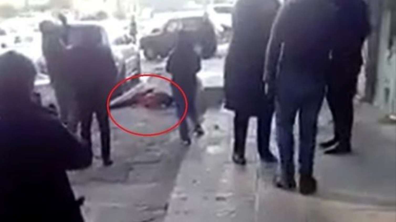 Bakıda daha bir intihar: qadın özünü binadan atdı -  FOTO - VİDEO