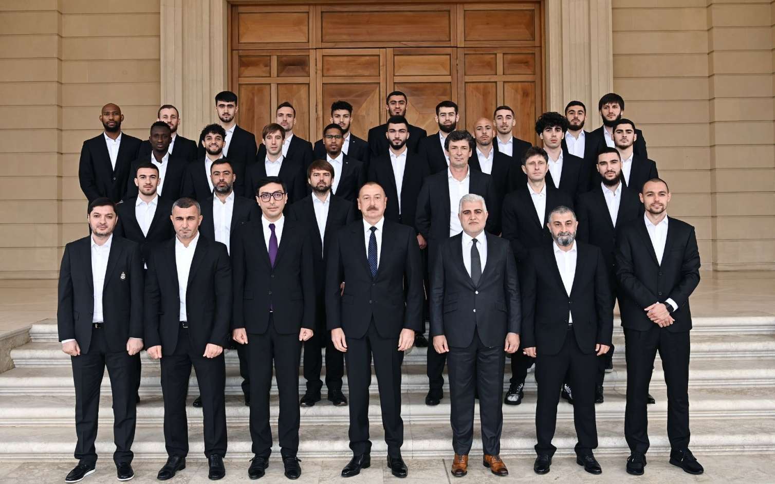 Rövnəq Abdullayev Prezidentin “Qarabağ”la görüşünə çağırılmadı 