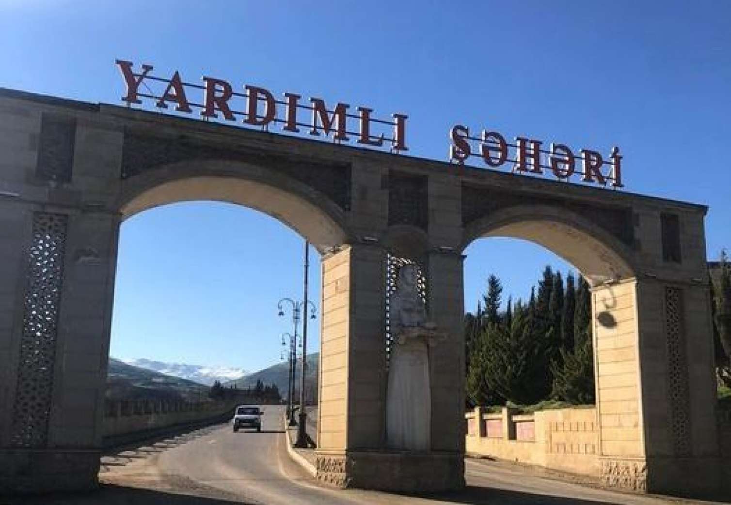 Qaz yox, odun yasaq, hamı çarəsiz... - Tanınmış yazıçı Yardımlıda məyus oldu 