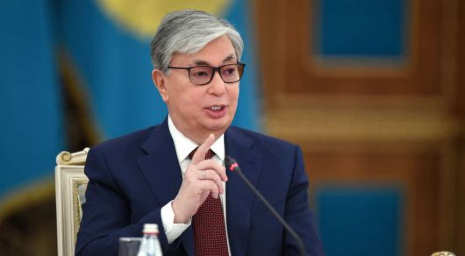 Tokayev silahlılara xəbərdarlıqsız atəş açmaq əmri verdi 