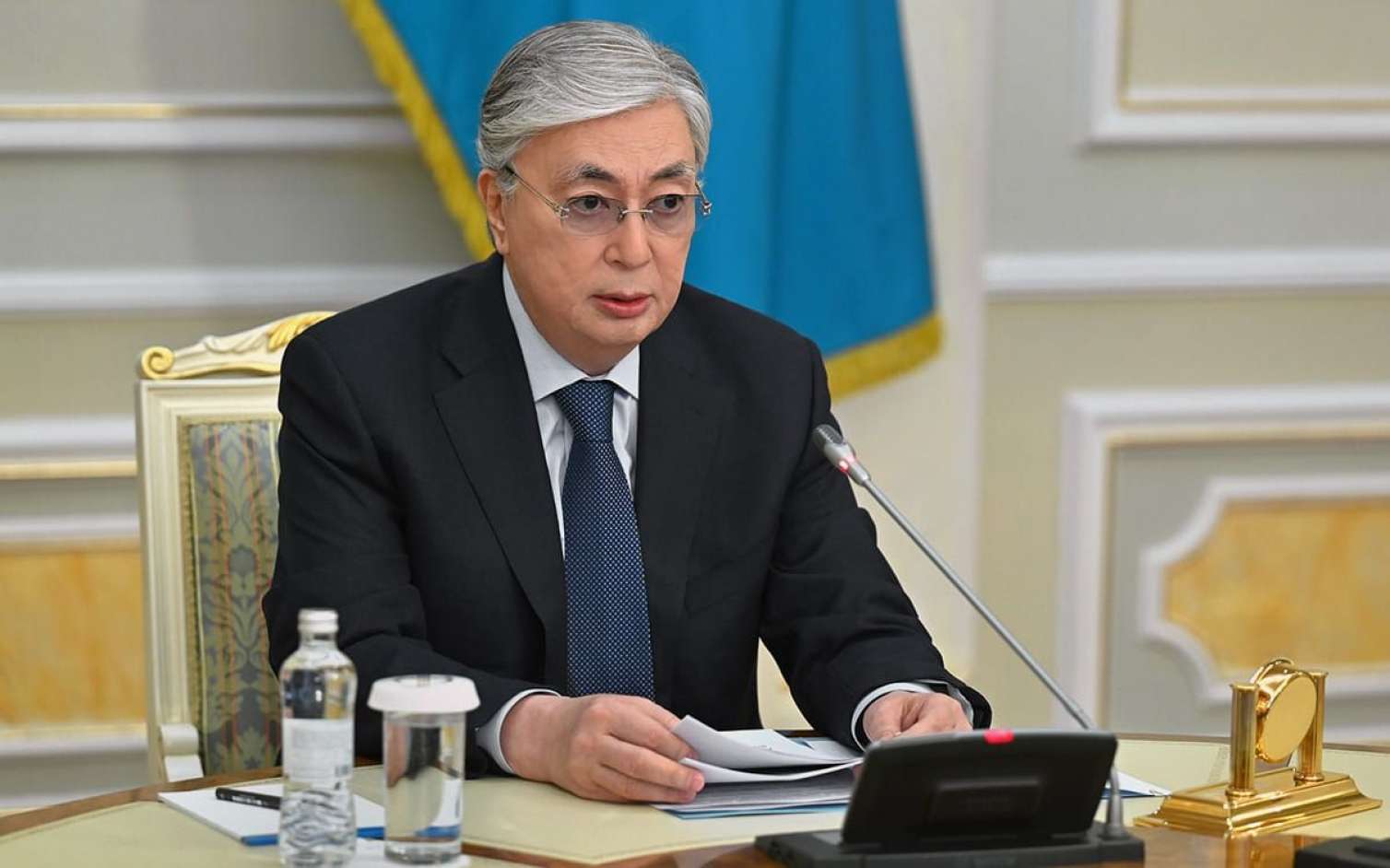 Tokayev Paşinyanla sülh bəyannaməsini müzakirə etdi 