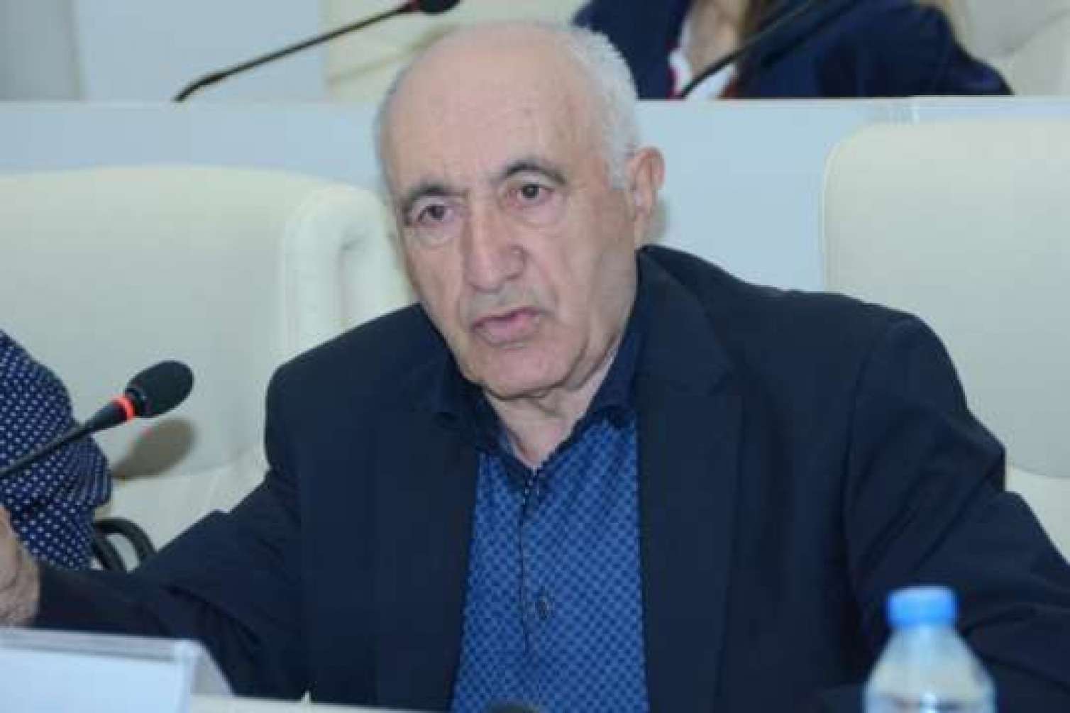 "Elə test sualları var ki, onu ancaq professorlar cavablandıra bilər" -  Ekspert