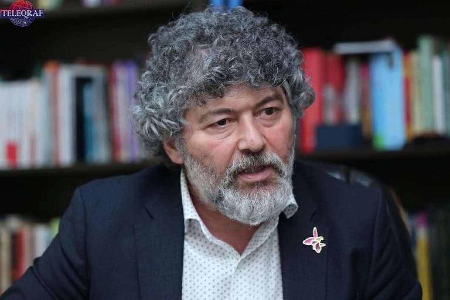 Kitab sərgisi ilə bağlı QALMAQAL: “İki gündür ki, bu gərginliyi yaşayıram” 