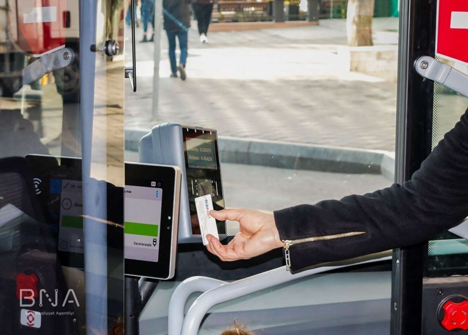 Bakıda bu avtobuslarda gediş haqqı 60 qəpik olacaq - BNA  