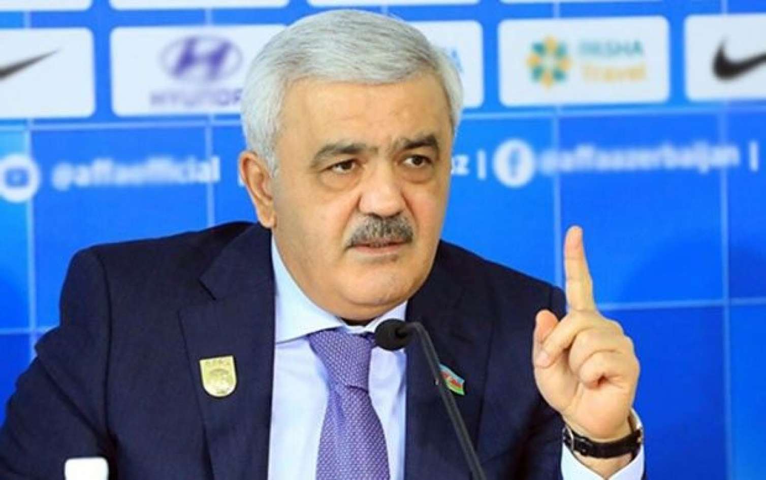 Rövnəq Abdullayev hər birinə 40 min mükafat verəcəkdi, amma... 