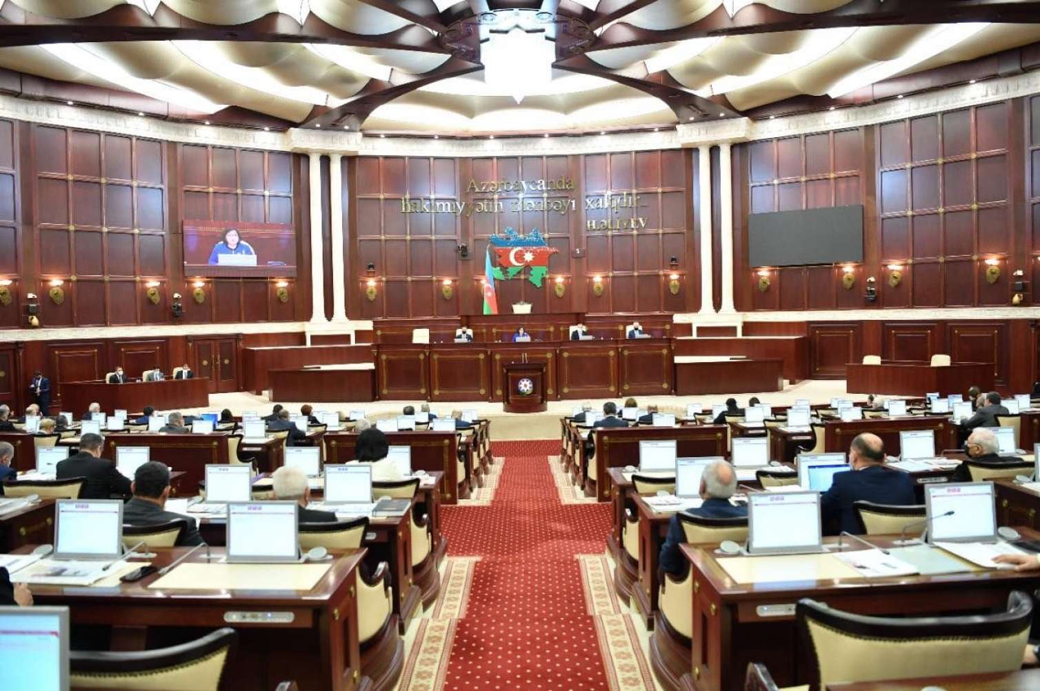 Deputatlar da Türkiyəyə yardıma başladı 